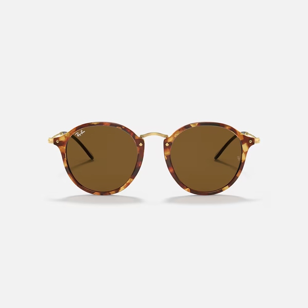 RAY BAN ROUND FLECK SUNGLASSES in Polished Brown Havana